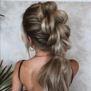 Meet your Posher, Christina